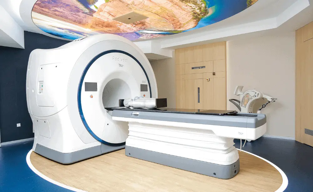 Radixact — TomoTherapy موجَّه بالصور